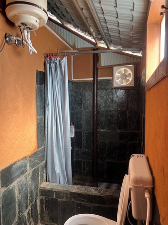 Imagen de la habitación del Hotel Mhara Himachal. Foto 11