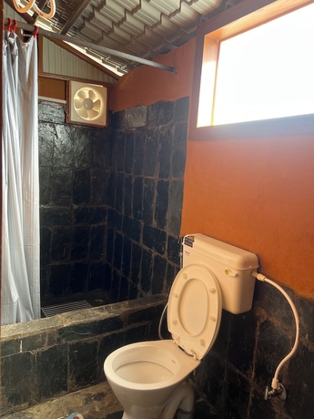 Imagen de la habitación del Hotel Mhara Himachal. Foto 13