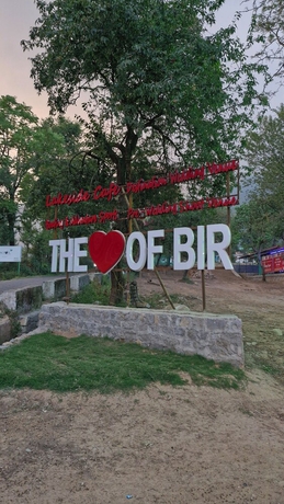 Imagen general del Hotel Mhara Himachal. Foto 1