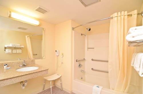 Imagen de la habitación del Hotel Mho Inn and Suites. Foto 3