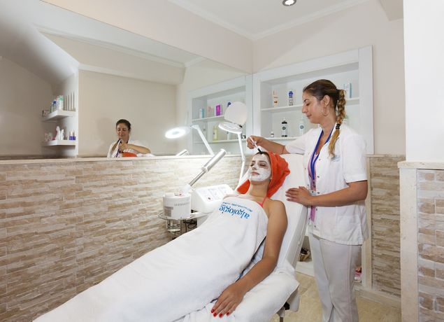 Imagen de los interiores del Hotel Mholiday Hotels Stone Palace Side - All inclusive. Foto 11