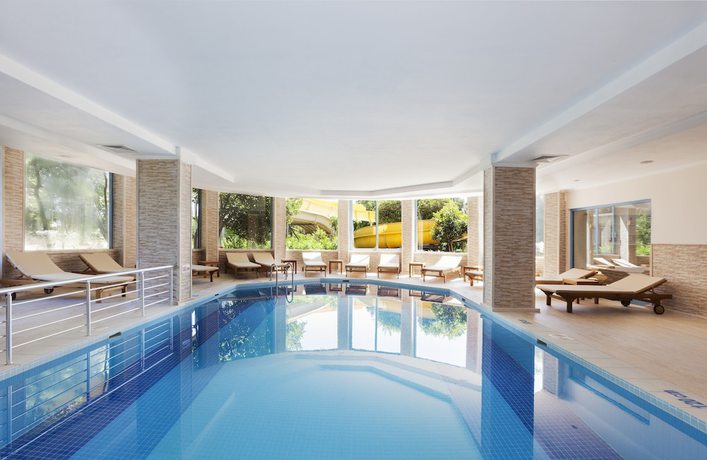 Imagen de la piscina del Hotel Mholiday Hotels Stone Palace Side - All inclusive. Foto 19