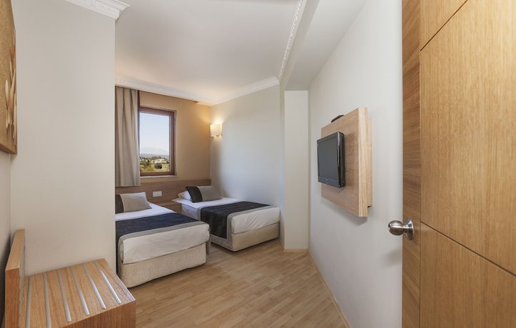Imagen de la habitación del Hotel Mholiday Hotels Stone Palace Side - All inclusive. Foto 7