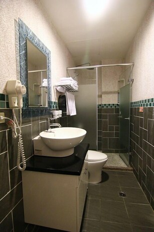Imagen de la habitación del Hotel Mi Casa Inn. Foto 25