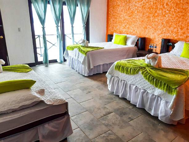 Imagen de la habitación del Hotel Mi Para&iacute;so R&iacute;o Dulce. Foto 19