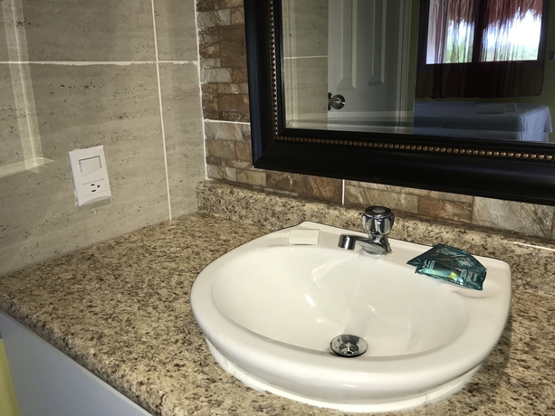 Imagen de la habitación del Hotel Mi Paraiso and Resort. Foto 9