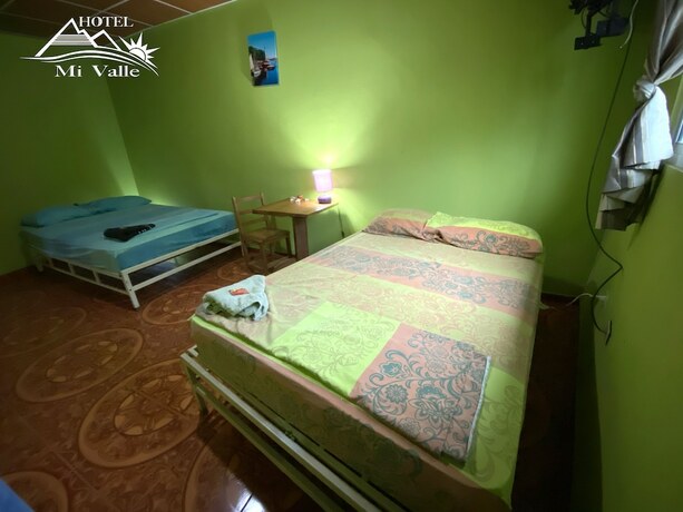 Imagen de la habitación del Hotel Mi Valle. Foto 13