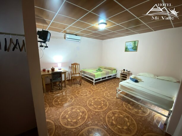 Imagen de la habitación del Hotel Mi Valle. Foto 16