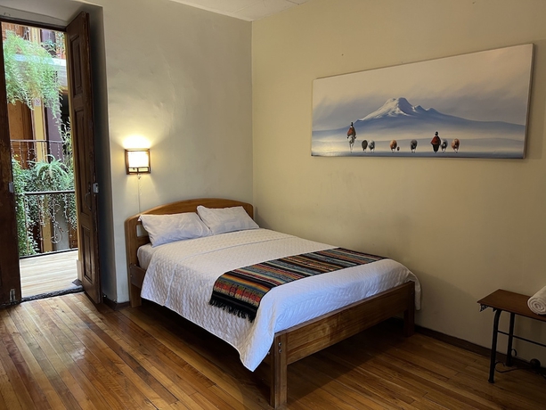 Imagen de la habitación del Hotel Mia Leticia. Foto 9