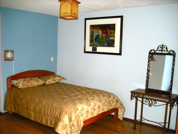 Imagen de la habitación del Hotel Mia Leticia. Foto 10