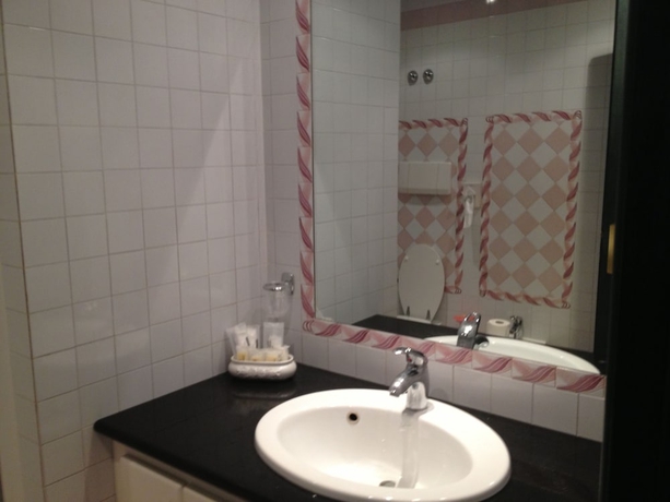 Imagen de la habitación del Hotel Mia Numana. Foto 12
