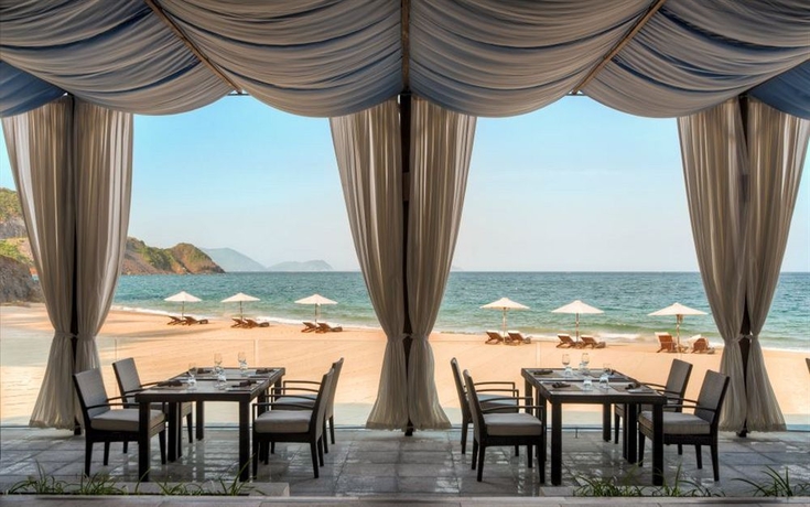 Imagen del bar/restaurante del Hotel Mia Resort Nha Trang. Foto 3