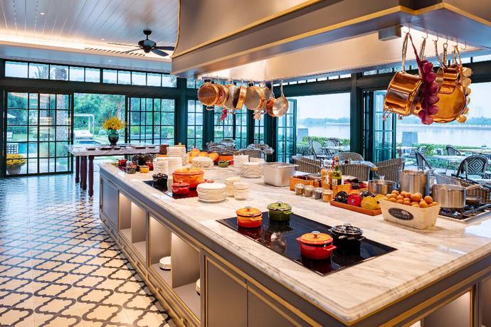 Imagen del bar/restaurante del Hotel Mia Saigon - luxury boutique hotel. Foto 13