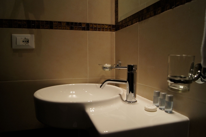 Imagen de la habitación del Hotel Mia Suites. Foto 10