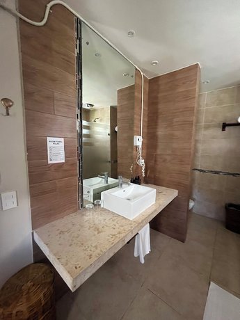 Imagen de la habitación del Hotel Mia Tulum Beachfront Resort - Ocean View Suites and Beach Club. Foto 8