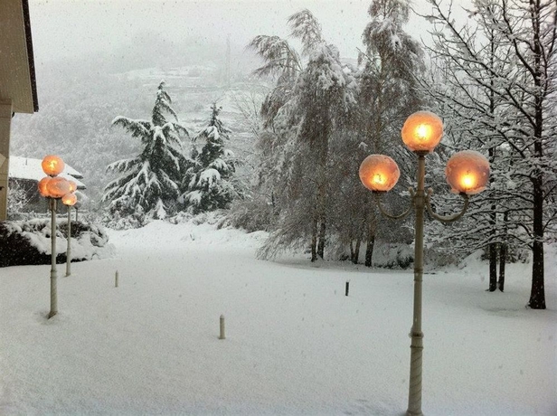 Imagen de los exteriores del Hotel Miage. Foto 8