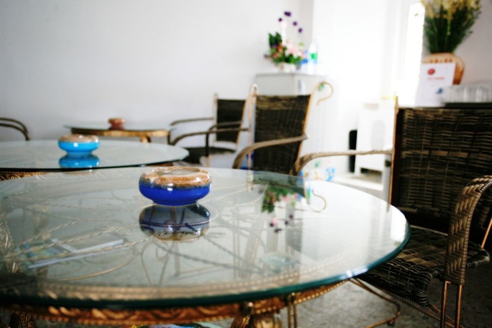 Imagen de la habitación del Hotel Miami, Chiang Mai. Foto 6