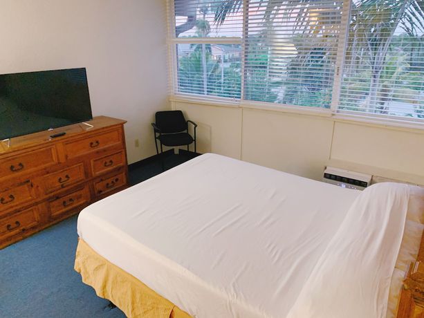 Imagen de la habitación del Hotel Miami Gardens Inn and Suites. Foto 2