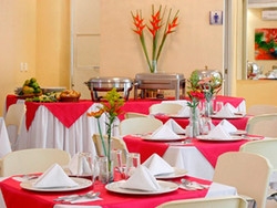 Imagen del bar/restaurante del Hotel Miami Inn. Foto 2