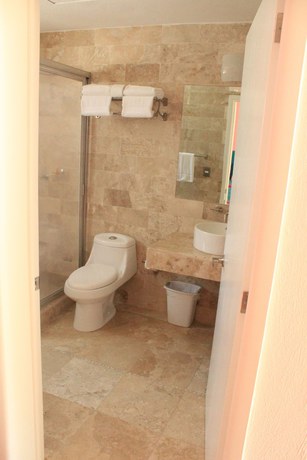 Imagen de la habitación del Hotel Miami Inn, Nuevo Vallarta. Foto 10