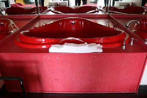 Imagen de la habitación del Hotel Miami Inn & Suites. Foto 4