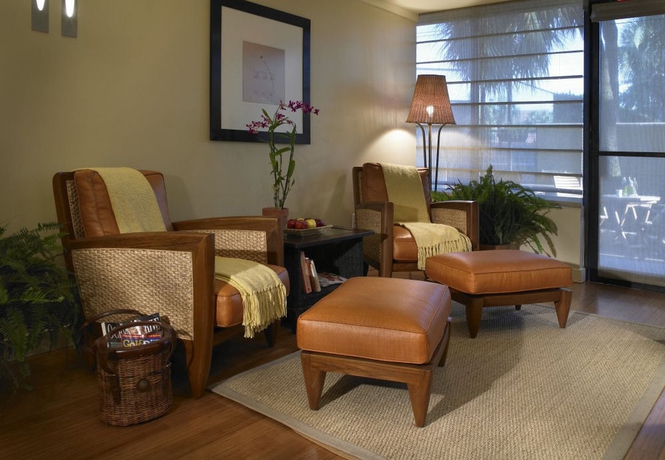 Imagen de la piscina del Hotel Miami Lakes. Foto 12