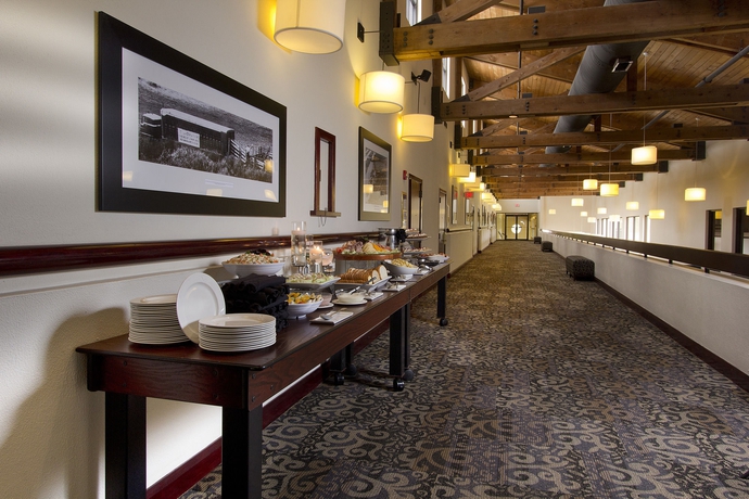 Imagen de los interiores del Hotel Miami Lakes. Foto 5