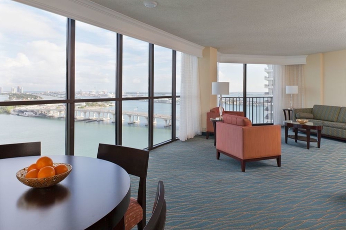 Imagen de los interiores del Hotel Miami Marriott Biscayne Bay. Foto 12