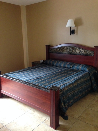 Imagen de la habitación del Hotel Miami Princess. Foto 7