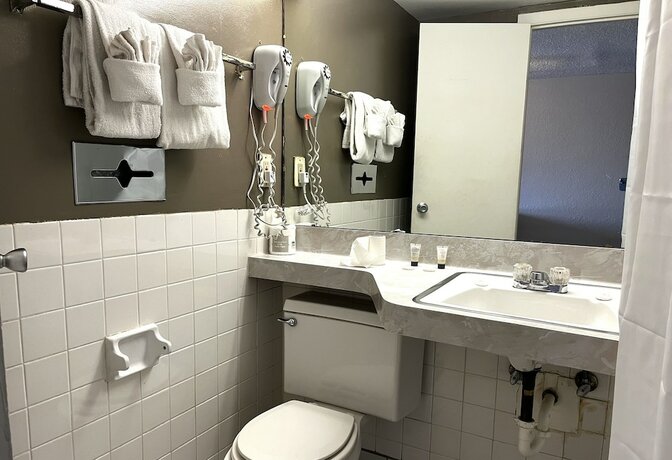 Imagen de la habitación del Hotel Miami Suites. Foto 10