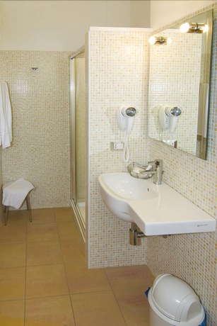 Imagen de la habitación del Hotel Miami, Villa Lempa. Foto 9