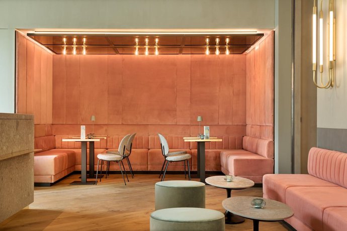 Imagen del bar/restaurante del Hotel Miano by Limehome. Foto 5