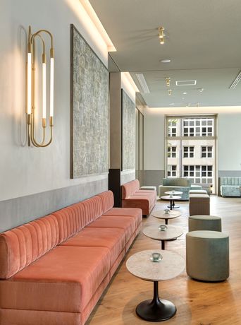 Imagen del bar/restaurante del Hotel Miano by Limehome. Foto 7