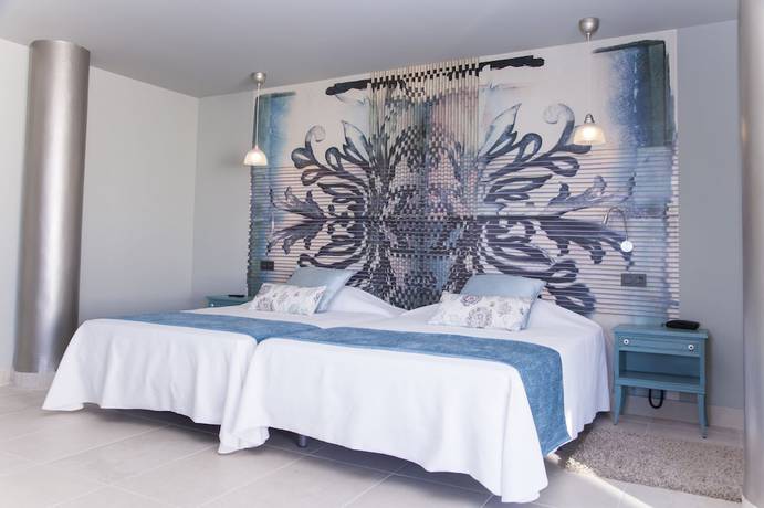 Imagen de la habitación del Hotel Miba. Foto 22