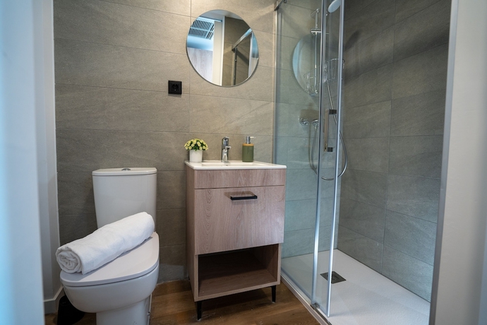 Imagen de la habitación del Hotel Micampus Alicante. Foto 2