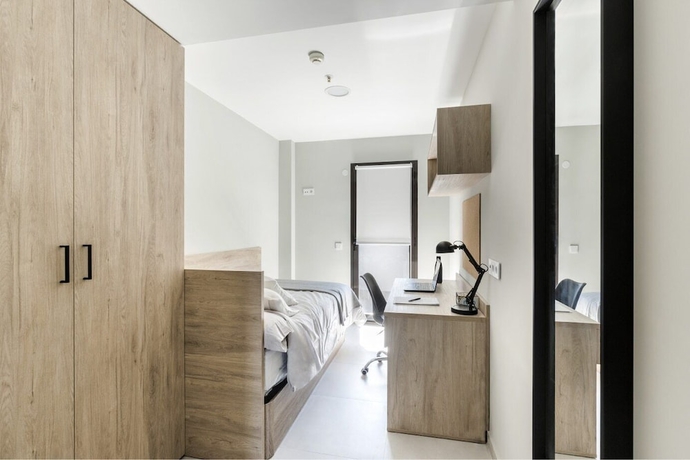 Imagen de la habitación del Hotel Micampus Alicante. Foto 6