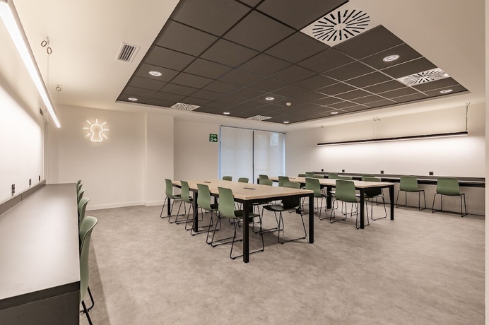 Imagen de los interiores del Hotel Micampus Foronda 7. Foto 11