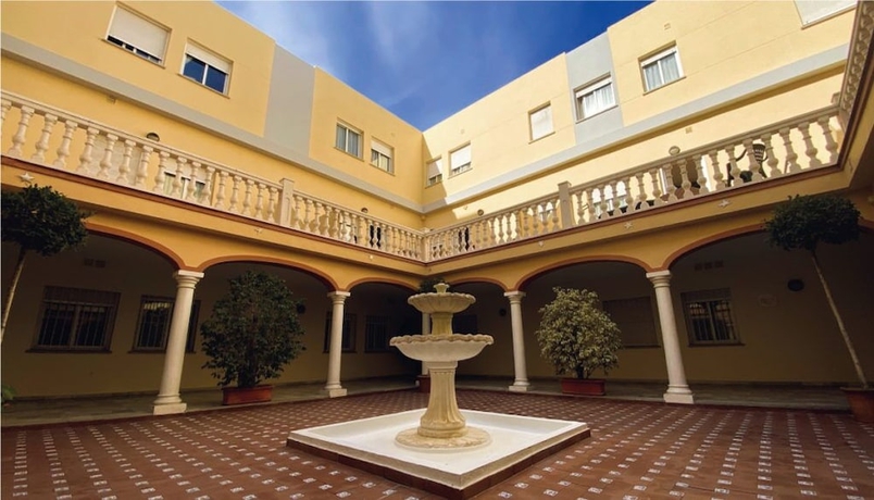 Imagen de los exteriores del Hotel Micampus Málaga, Málaga. Foto 12