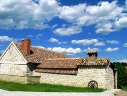 Imagen general del Hotel Micanovi Dvori - Village Zrmanja. Foto 7