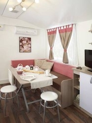 Imagen general del Hotel Micanovi Dvori - Village Zrmanja. Foto 11