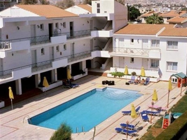 Imagen general del Hotel Michael's Beach. Foto 2