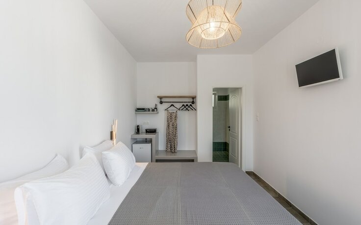 Imagen de la habitación del Hotel Michalis Studios. Foto 16