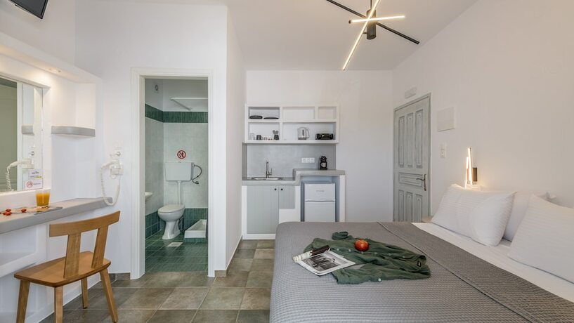 Imagen de la habitación del Hotel Michalis Studios. Foto 18