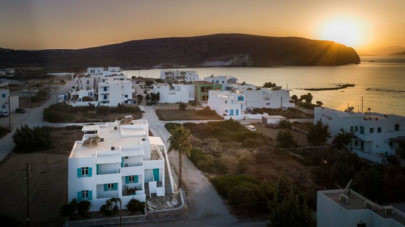 Imagen general del Hotel Michalis Studios, Milo. Foto 9