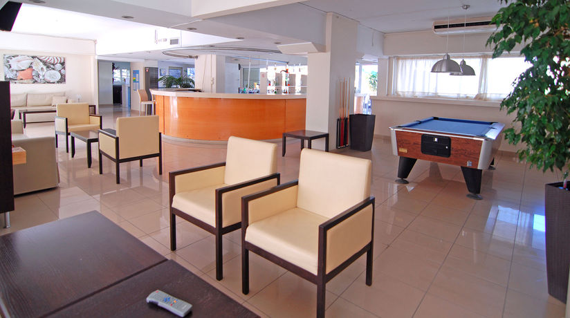 Imagen de la habitación del Hotel Michel Apartments. Foto 7