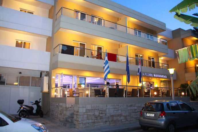 Imagen del bar/restaurante del Hotel Michel Apartments. Foto 4