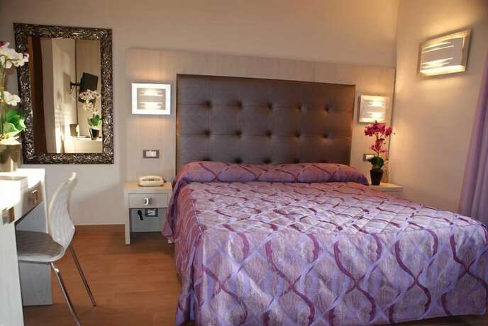 Imagen general del Hotel Michela, Massa. Foto 4