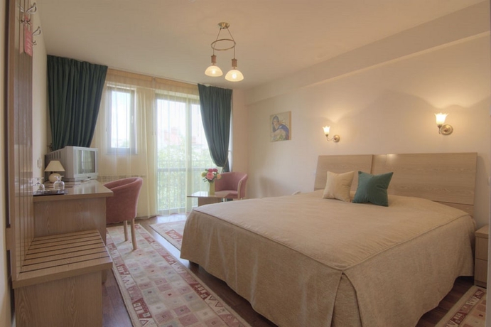 Imagen de la habitación del Hotel Michelangelo, Bucarest. Foto 8