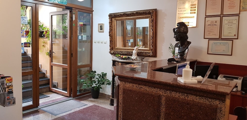 Imagen de los interiores del Hotel Michelangelo, Bucarest. Foto 18