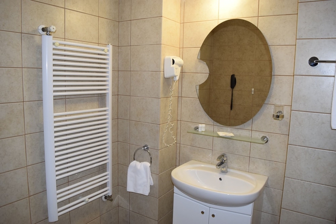 Imagen de la habitación del Hotel Michelangelo, Bucarest. Foto 17